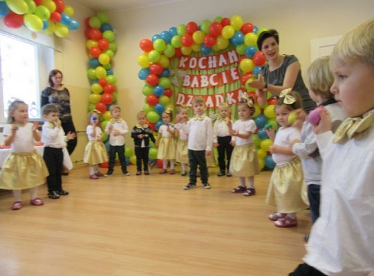 Maluchy dzien babci cz2