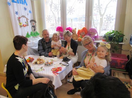 Maluchy dzien babci cz2