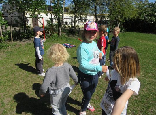 Ruchowe na podwórku