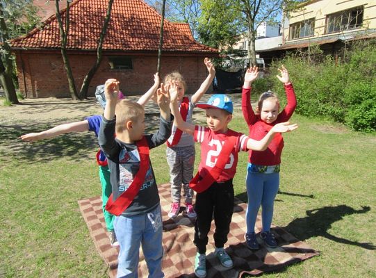 Ruchowe na podwórku