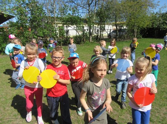 Ruchowe na podwórku