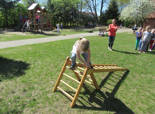 Ruchowe na podwórku