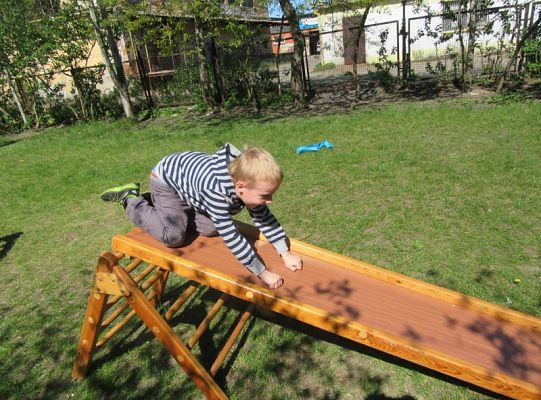 Ruchowe na podwórku