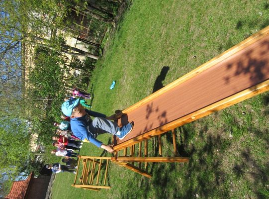 Ruchowe na podwórku