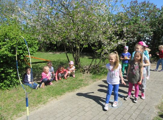 Ruchowe na podwórku