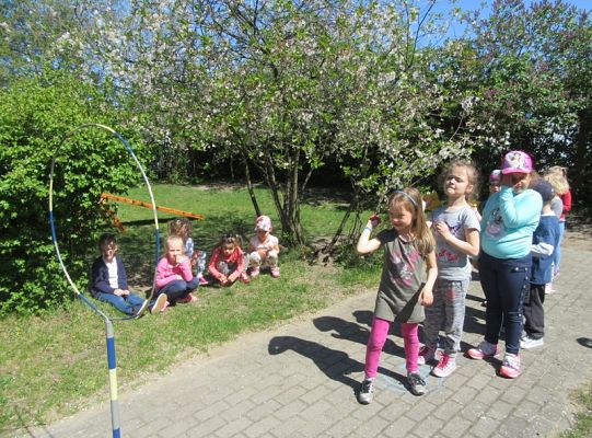 Ruchowe na podwórku