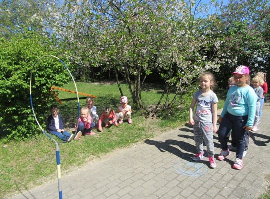 Ruchowe na podwórku