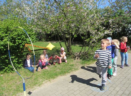 Ruchowe na podwórku