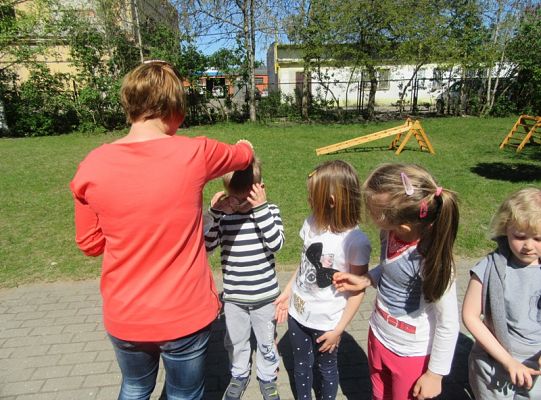 Ruchowe na podwórku