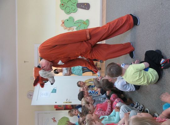 Teatrzyk zajęcza chatka