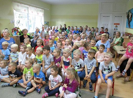 Teatrzyk \"śpiąca królewna\"