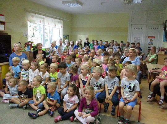 Teatrzyk \"śpiąca królewna\"