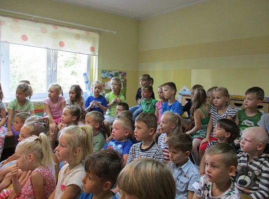 Teatrzyk \"śpiąca królewna\"