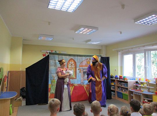 Teatrzyk \"śpiąca królewna\"