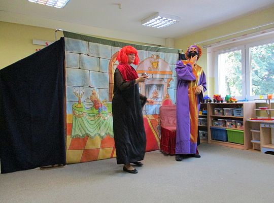 Teatrzyk \"śpiąca królewna\"