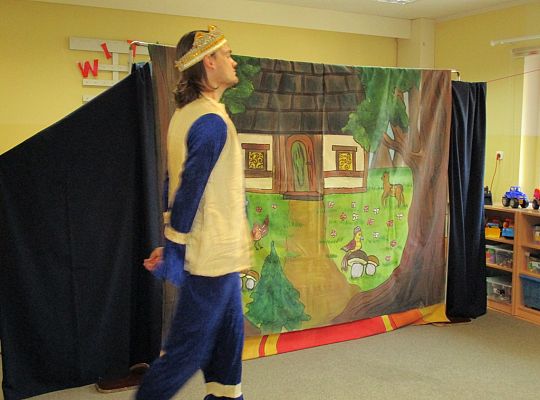 Teatrzyk \"śpiąca królewna\"