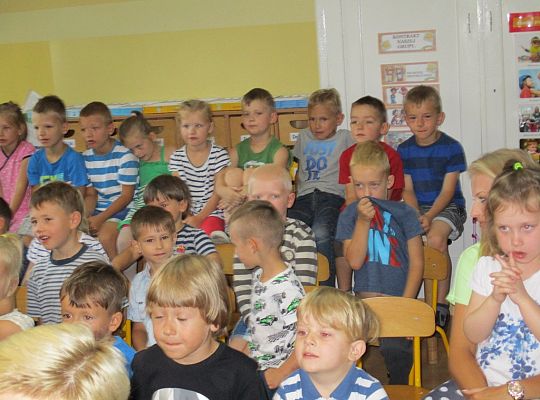 Teatrzyk \"śpiąca królewna\"