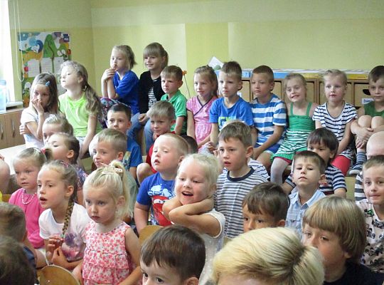 Teatrzyk \"śpiąca królewna\"