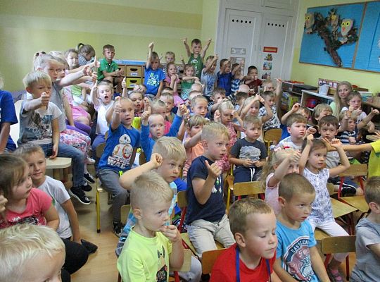 Teatrzyk \"śpiąca królewna\"