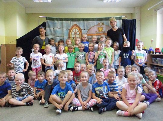 Teatrzyk \"śpiąca królewna\"