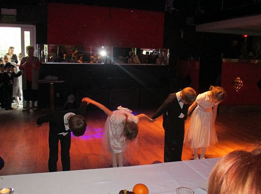 Występy dla Seniorów w Różanej Grupa 4