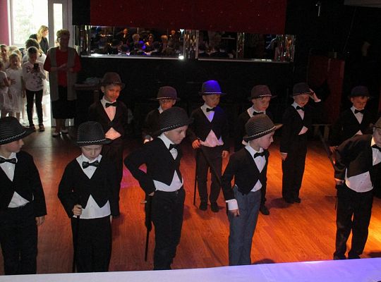 Występy dla Seniorów w Różanej Grupa 4