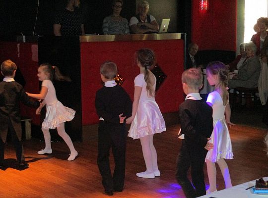 Występy dla Seniorów w Różanej Grupa 4