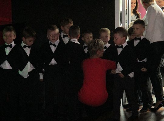 Występy dla Seniorów w Różanej Grupa 4