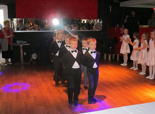 Występy dla Seniorów w Różanej Grupa 4