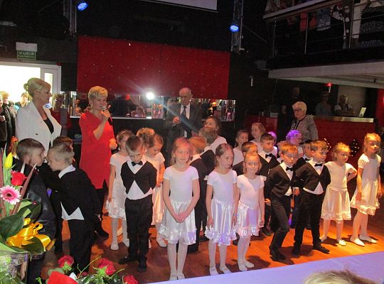 Występy dla Seniorów w Różanej Grupa 4