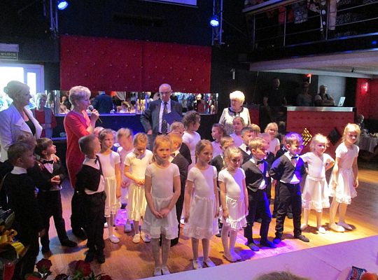 Występy dla Seniorów w Różanej Grupa 4