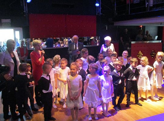 Występy dla Seniorów w Różanej Grupa 4