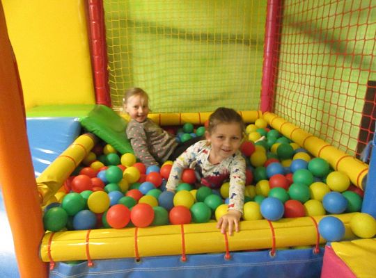 Zabawy w Smykolandii Grupa 1, Grupa 2