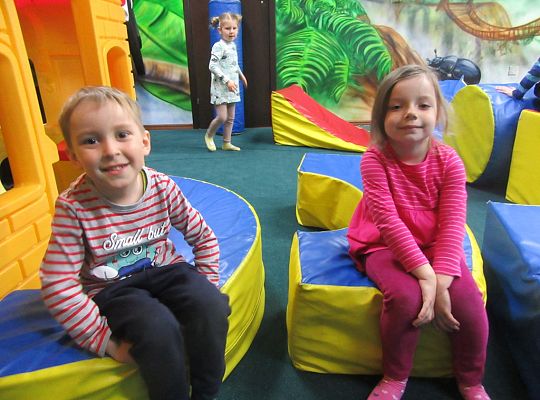 Zabawy w Smykolandii Grupa 1, Grupa 2