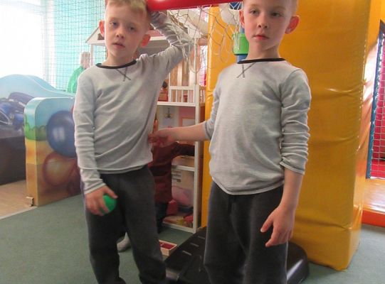 Zabawy w Smykolandii Grupa 1, Grupa 2