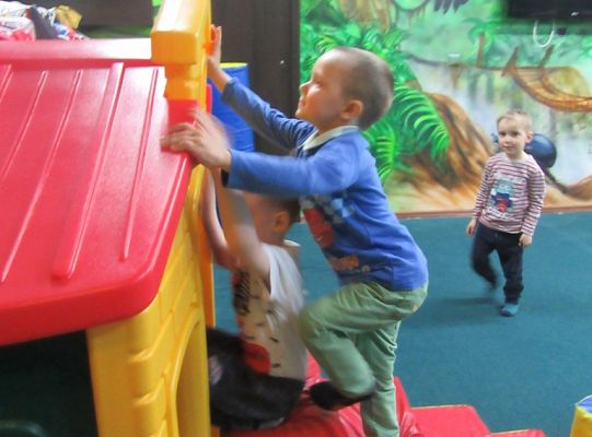 Zabawy w Smykolandii Grupa 1, Grupa 2