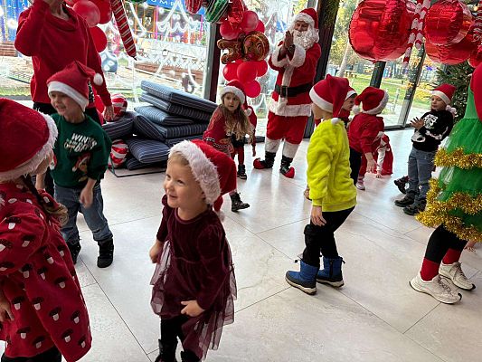 Gr.II, III, IV Wycieczka do wioski Mikołaja w Rowach