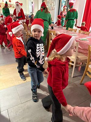 Gr.II, III, IV Wycieczka do wioski Mikołaja w Rowach