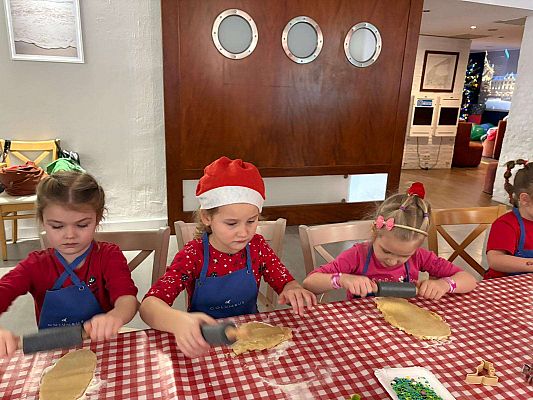 Gr.II, III, IV Wycieczka do wioski Mikołaja w Rowach