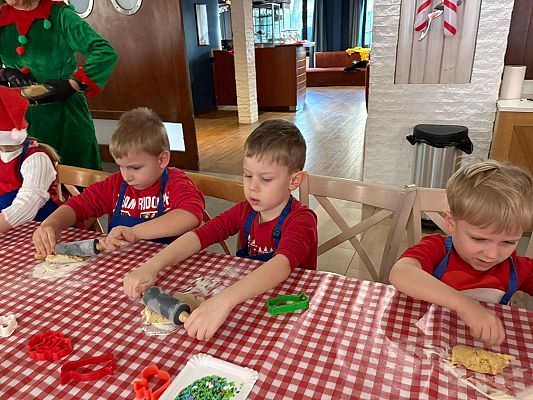 Gr.II, III, IV Wycieczka do wioski Mikołaja w Rowach