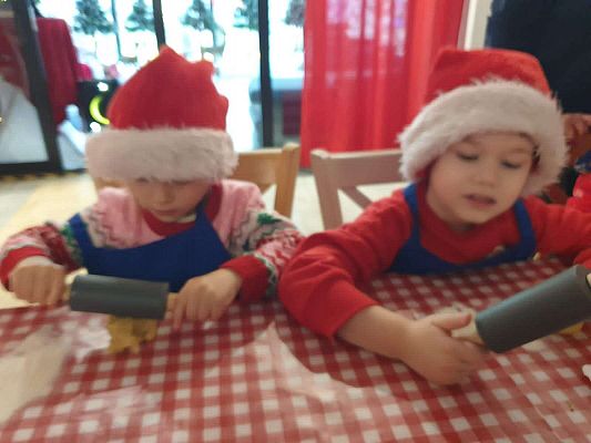 Gr.II, III, IV Wycieczka do wioski Mikołaja w Rowach