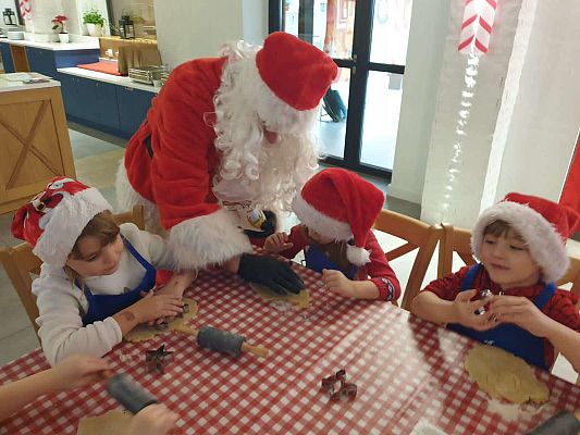 Gr.II, III, IV Wycieczka do wioski Mikołaja w Rowach