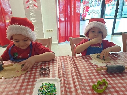 Gr.II, III, IV Wycieczka do wioski Mikołaja w Rowach