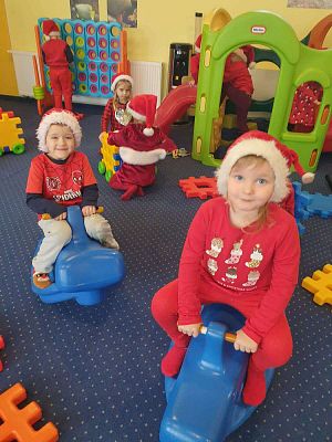 Gr.II, III, IV Wycieczka do wioski Mikołaja w Rowach