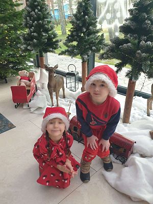 Gr.II, III, IV Wycieczka do wioski Mikołaja w Rowach